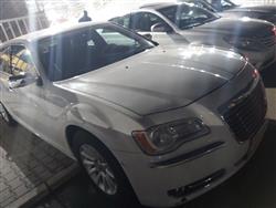 کرایسلەر 300